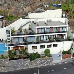 Guesthouse-theview (adults Only) Гостевой дом